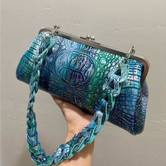 Iridescent Croc-Embossed Leather Handmade Kisslock Baguette Bag/Multi Use Style - Picture 8 of 16
